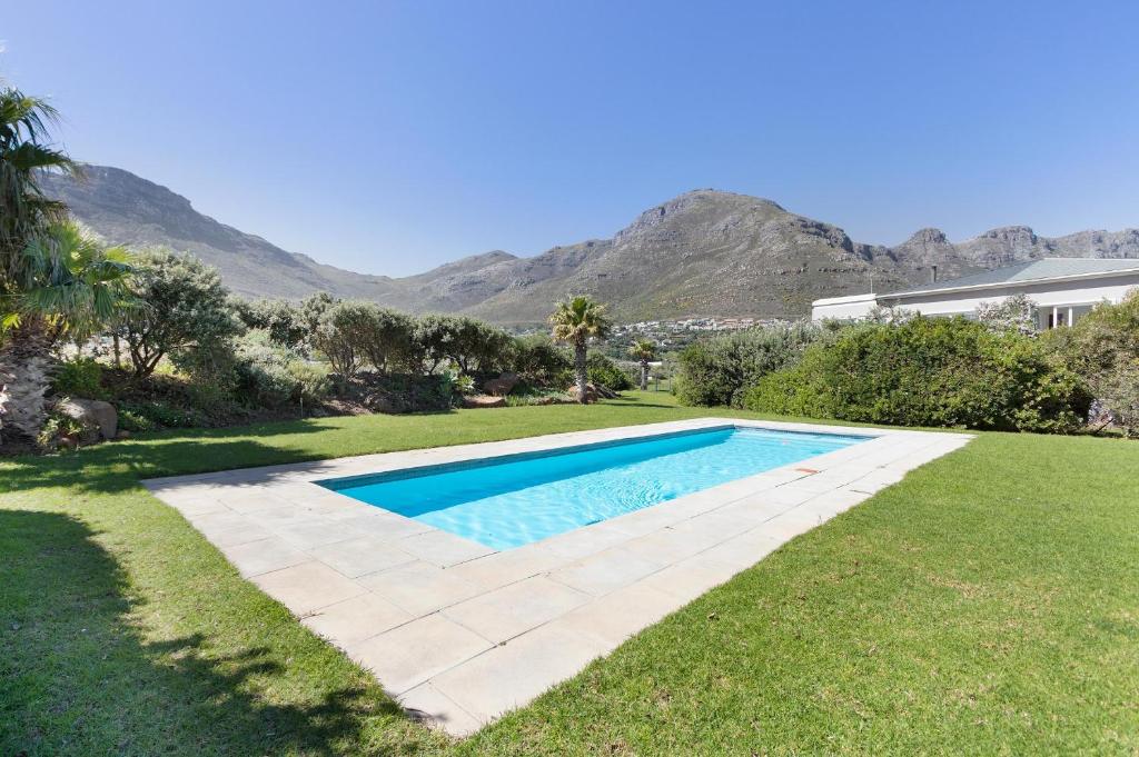Hout Bay Pool Surround